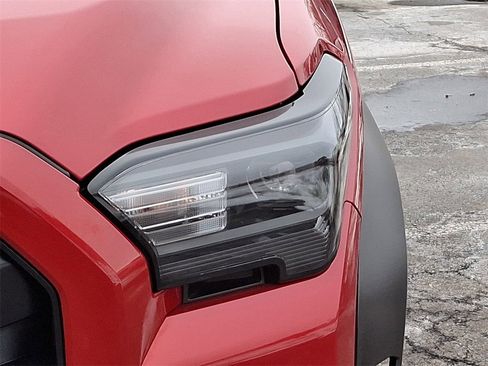 Used 2025 Toyota 4Runner SR5 image 9