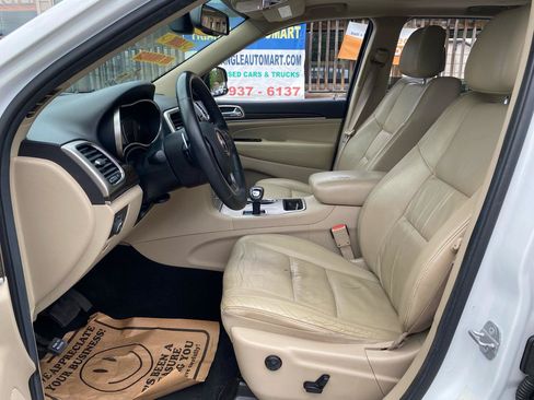 Used 2014 Jeep Grand Cherokee Limited RWD image 11