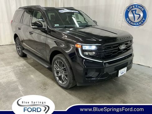 New 2026 Ford Expedition Platinum w/ Stealth Appearance Package AWD/4WD image 1