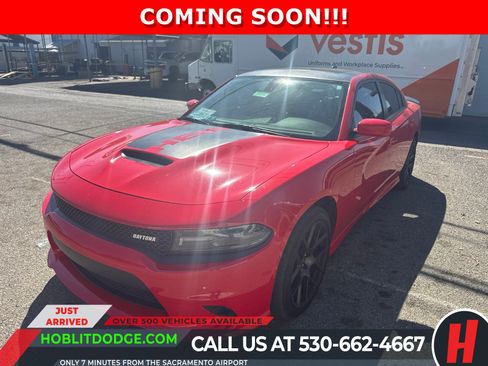 Used 2018 Dodge Charger R/T RWD image 1