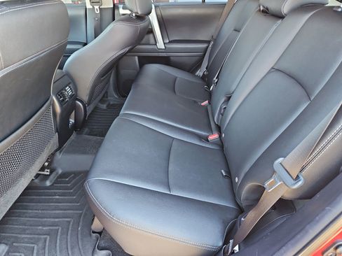 Used 2022 Toyota 4Runner TRD Sport w/ Technology Package image 18