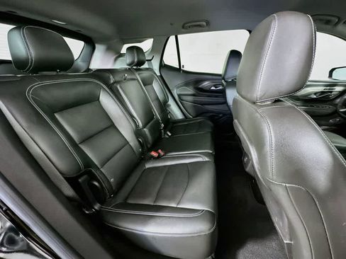 Used 2022 GMC Terrain SLT AWD/4WD image 30