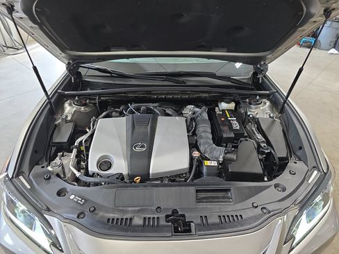 Used 2019 Lexus ES 350 w/ Premium Package FWD image 33