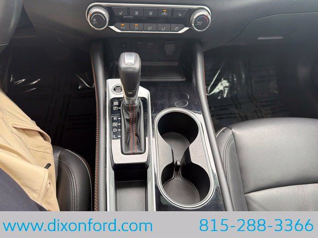 Used 2024 Nissan Altima 2.5 SR w/ SR Premium Package FWD image 15