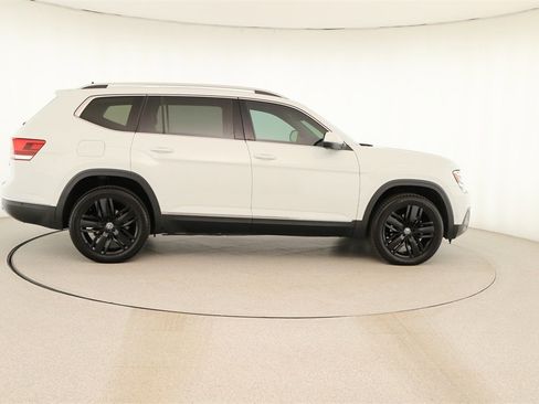Used 2018 Volkswagen Atlas SEL Premium image 8