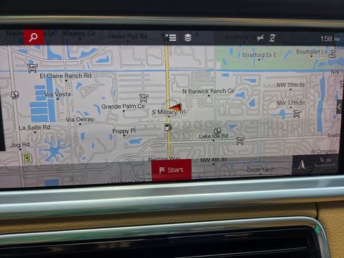 Used 2020 Porsche Panamera RWD image 21