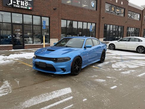 Used 2018 Dodge Charger R/T Scat Pack w/ Driver Confidence Group image 2