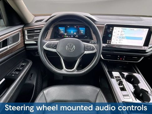 Used 2025 Volkswagen Atlas SEL AWD/4WD image 11