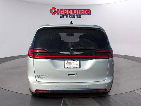 New 2026 Chrysler Pacifica Select image 6