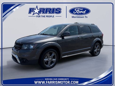 Used 2017 Dodge Journey Crossroad w/ Popular Equipment Group FWD image 1