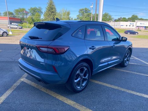 Used 2023 Ford Escape ST-Line Select w/ Tech Pack #2 AWD/4WD image 6