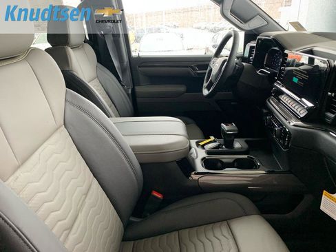 New 2026 Chevrolet Silverado 1500 ZR2 AWD/4WD image 13
