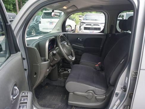 Used 2011 Nissan Cube 1.8 S w/ Interior Illumination Pkg FWD image 2