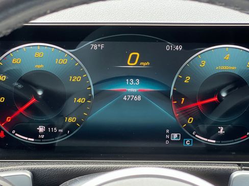 Used 2022 Mercedes-Benz GLB 250 image 31
