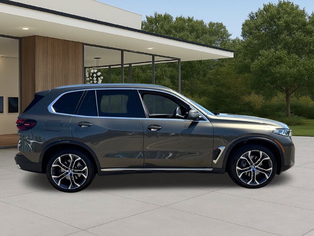 Used 2026 BMW X5 sDrive40i w/ Parking Assistance Package RWD image 7