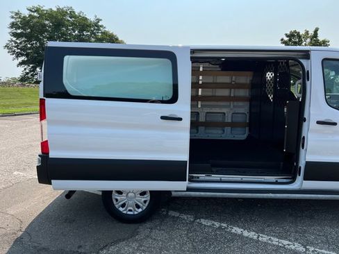 Used 2025 Ford Transit 250 Low Roof w/ Exterior Upgrade Package RWD image 29