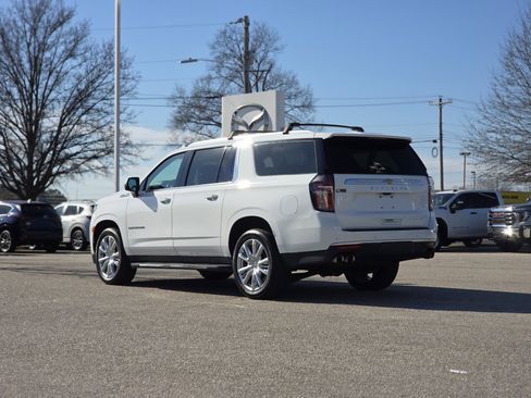 Used 2021 Chevrolet Suburban High Country image 5