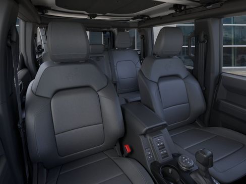 New 2026 Ford Bronco Outer Banks w/ Sasquatch Package AWD/4WD image 12