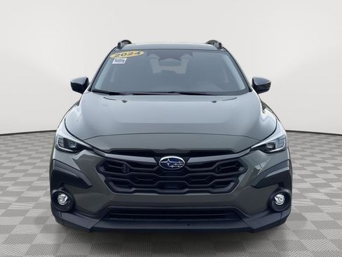 Used 2024 Subaru Crosstrek 2.5i Limited w/ Crosstrek Mirror Package image 4
