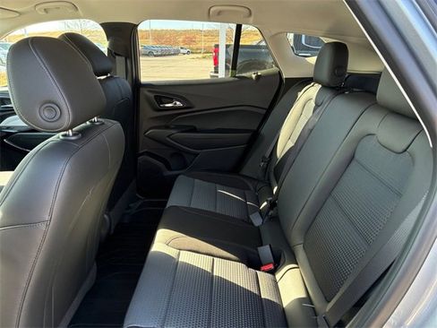 New 2026 Chevrolet Trax LT image 17