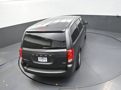 Used 2018 Dodge Grand Caravan SE w/ UConnect Hands-Free Group FWD image 20