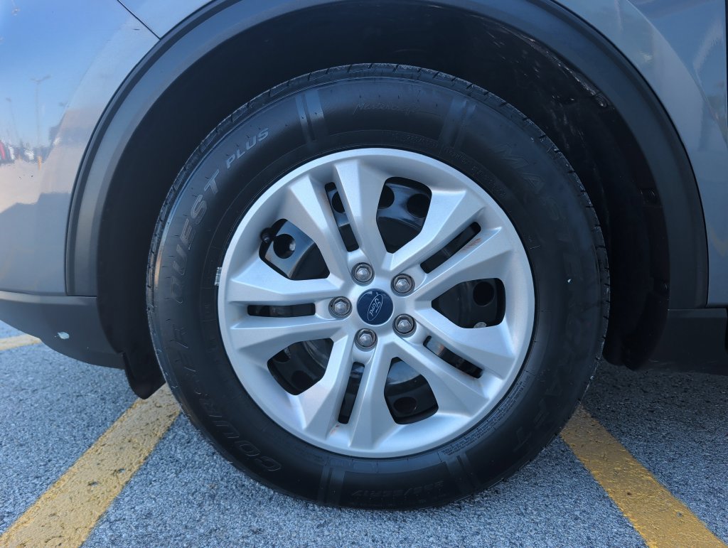 Used 2022 Ford Escape S FWD image 4