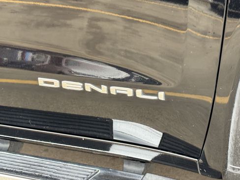 Used 2021 GMC Sierra 1500 Denali image 5
