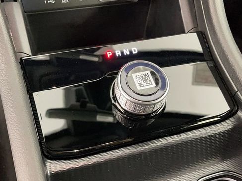 New 2025 Jeep Grand Cherokee L Laredo image 17