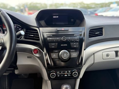Used 2017 Acura ILX FWD image 24
