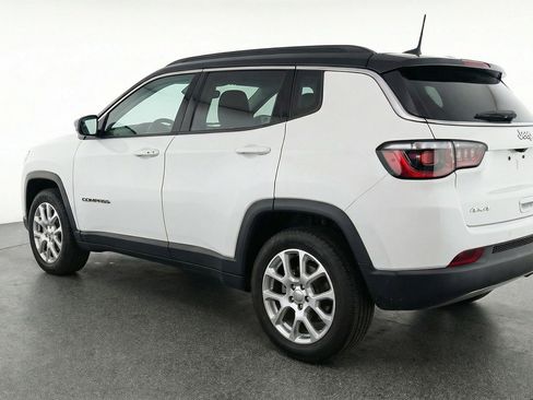 Used 2025 Jeep Compass Limited AWD/4WD image 6