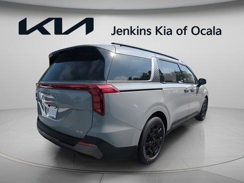 New 2026 Kia Carnival SX Prestige FWD image 3