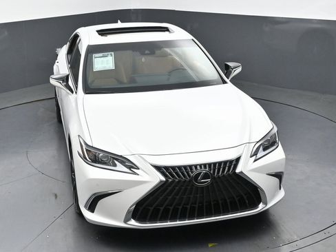 Used 2025 Lexus ES 350 w/ Premium Package image 46