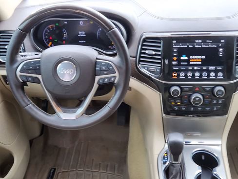 Used 2021 Jeep Grand Cherokee Overland AWD/4WD image 26