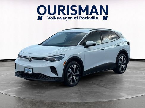 Used 2023 Volkswagen ID.4 2WD image 2