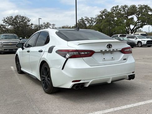 Used 2021 Toyota Camry XSE image 6