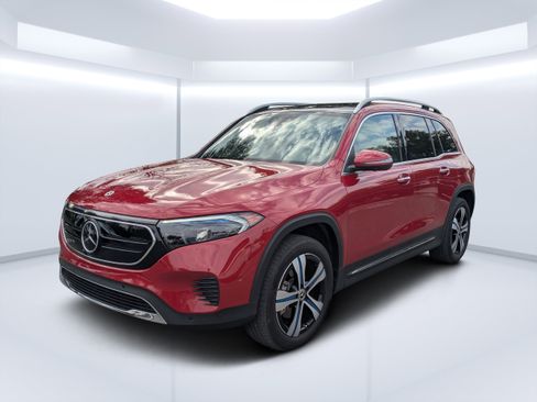 Certified 2023 Mercedes-Benz EQB 350 4MATIC SUV image 10