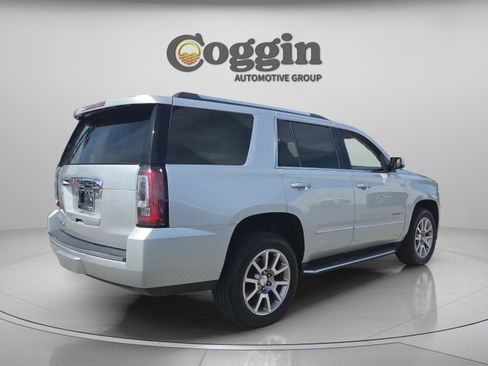 Used 2020 GMC Yukon Denali AWD/4WD image 5