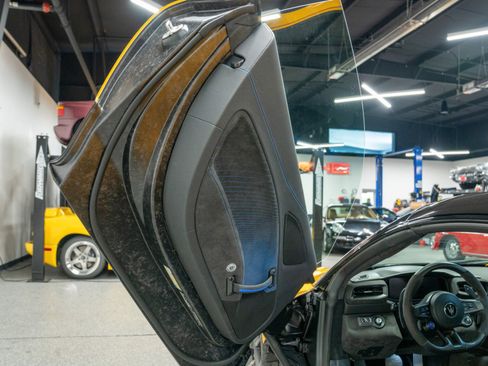 Used 2023 Maserati MC20 Spyder image 39