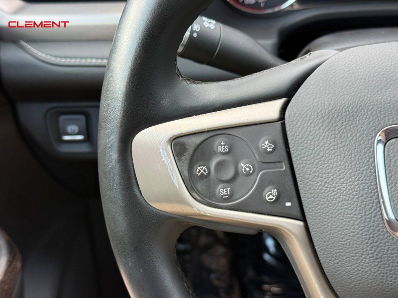 Used 2023 GMC Acadia Denali w/ Denali Technology Package AWD/4WD image 24