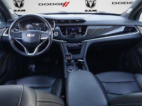 Used 2023 Cadillac XT6 Premium Luxury image 8