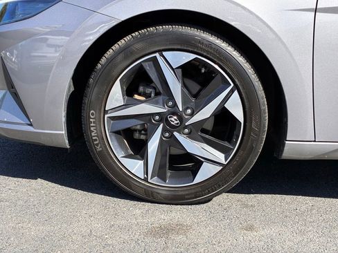 Used 2023 Hyundai Elantra SEL w/ Convenience Package FWD image 48