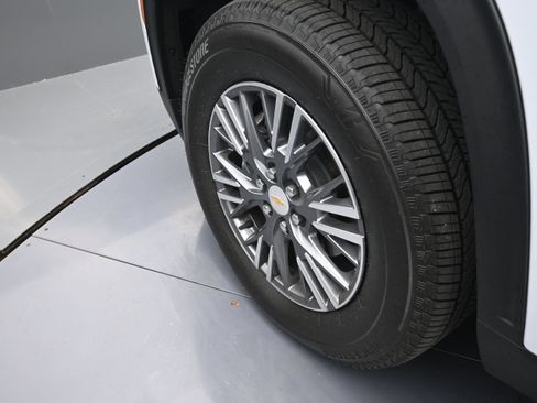 New 2026 Chevrolet Traverse LT w/ Driver Confidence Package FWD image 35