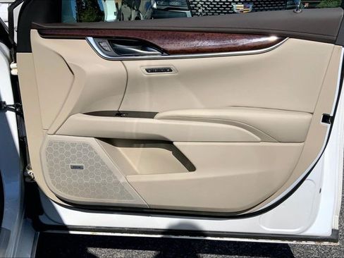 Used 2016 Cadillac XTS Luxury w/ Driver Awareness Package FWD image 22