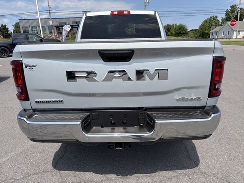 Used 2026 RAM 2500 Big Horn AWD/4WD image 4