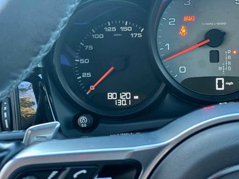 Used 2021 Porsche Macan S image 27