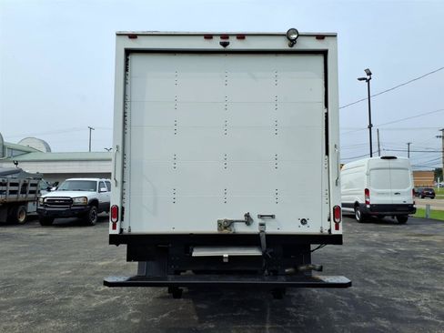 Used 2024 Chevrolet Express 3500 w/ Power Convenience Package RWD image 6