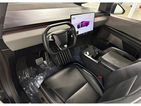 Used 2025 Tesla Cybertruck AWD Crew Cab image 20