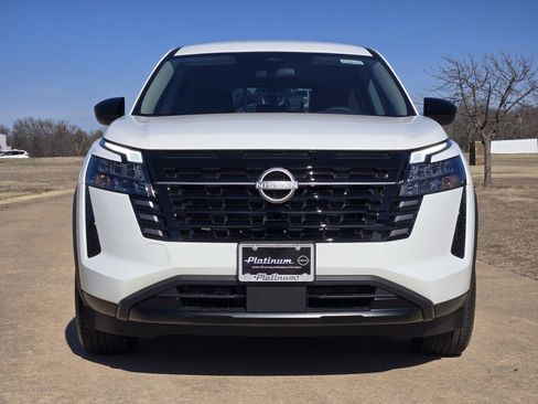 New 2026 Nissan Pathfinder S image 6