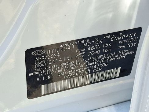 Certified 2025 Genesis G70 3.3T Advanced w/ Sport Prestige Package image 18