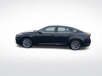 Used 2017 Kia Cadenza Premium w/ Luxury Package video 2